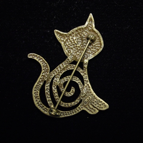 COPY - 🌸 3/$12 🐝  'Swirled CAT' Pin Brooch - Picture 4 of 4